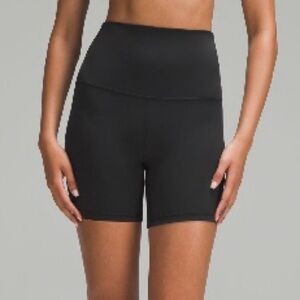 lululemon Align™ Super-High-Rise Short 6" Online Only